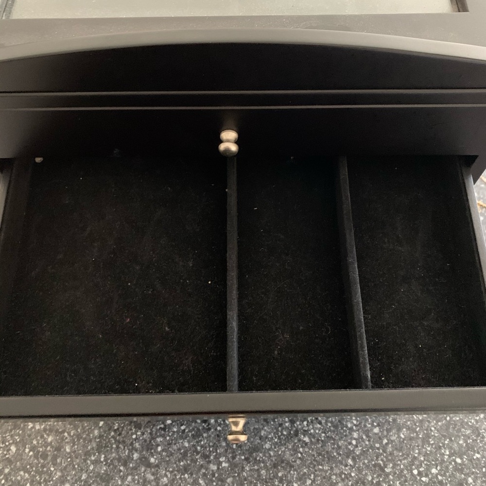Jewelry Box/Organizer - Picture 3 of 4